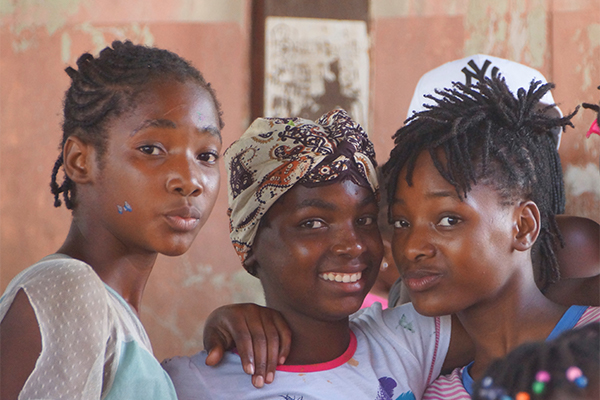 نوعمر اور نوجوانوں کے لئے دوستانہ صحت خدمات