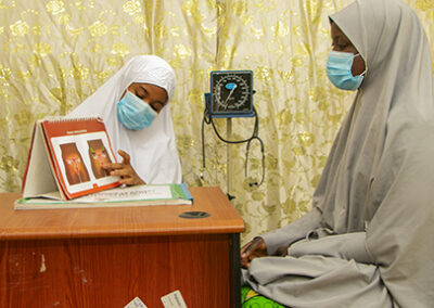 नए जर्नल लेख ने नाइजीरिया में उच्च प्रभाव हस्तक्षेपों को सफलतापूर्वक स्केल करने के लिए कारकों का खुलासा किया