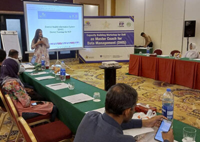 TCI-केमारी जिला, कराची में समर्थित डीएचआईएस प्रशिक्षण पहल, उच्च गुणवत्ता वाले डेटा संग्रह और प्रबंधन की ओर ले जाती है