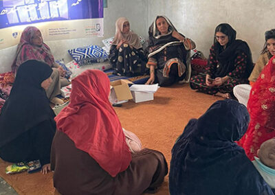 La dame de fer de Manghopir - La surveillante sanitaire de Karachi West améliore les compétences acquises au cours de ses 25 ans de carrière grâce à TCI Coaching