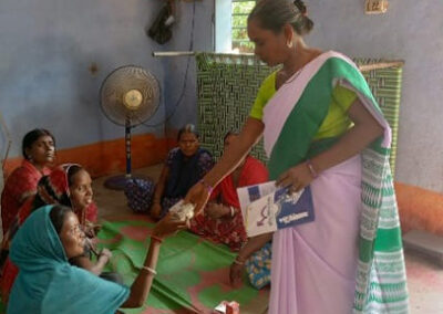 Briser les tabous, instaurer la confiance : comment le groupe MAS de Veena fait progresser le planning familial à Dhanbad, en Inde