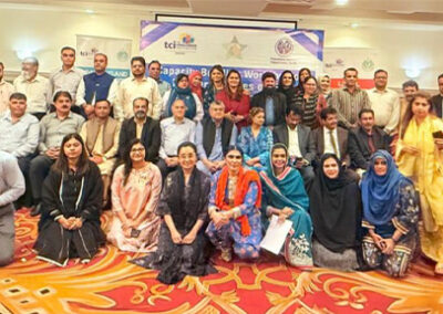 सिंध ने परिवार नियोजन में पुरुषों की भागीदारी को एकीकृत किया, स्वास्थ्य सुविधाओं में समर्पित परामर्श केंद्र स्थापित किए