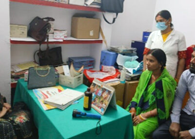 पटना यूपीएचसी में निजी स्त्री रोग विशेषज्ञ ने आईयूसीडी सेवाएं प्रदान करने और फ्रंटलाइन नर्सों को प्रशिक्षण देने के लिए पहल की।