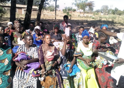 Lorsque les financements ont cessé, un centre de santé tanzanien s'est tourné vers les ressources locales pour venir en aide aux femmes vivant dans des zones reculées